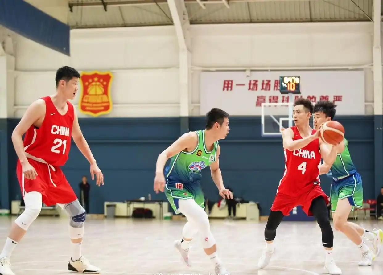 贵州男篮灯火辉煌，全队实力得到提升！